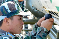 Đưa tên lửa C75 ra bệ phóng ở Cam Ranh ảnh 12