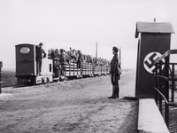 Hình ảnh tội phạm Đức Quốc xã cuối cùng trong lịch sử ảnh 4