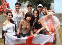 Cổ động viên Anh: Nụ cười đã tắt ảnh 10