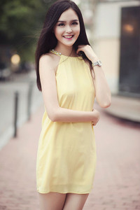 Á hậu Hoàng Anh cuốn hút với thời trang tối giản ảnh 5 Á hậu Hoàng Anh cuốn hút với thời trang tối giản - 5