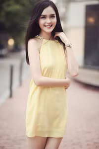 Á hậu Hoàng Anh cuốn hút với thời trang tối giản - 5