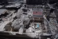 Máu thấm đỏ trường học Liên Hợp Quốc ở Gaza ảnh 7