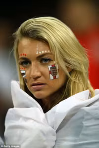 Cổ động viên Anh: Nụ cười đã tắt ảnh 11