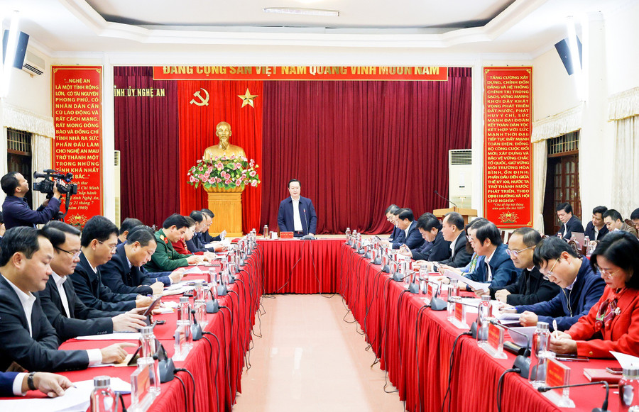 Hội nghị Ban chỉ đạo tổng kết thực hiện Nghị quyết số 18- NQ/TW tỉnh Nghệ An. (Ảnh: Kim Oanh)