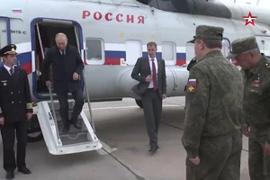 Trực thăng của Tổng thống Nga Putin vượt qua tình huống nguy hiểm?