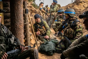 Nga quyết chiếm loạt thành phố chính, Kiev cần huy động khẩn cấp 250.000 quân