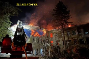 Hỏa lực dữ dội, Kiev tuyên bố sơ tán dân khỏi Kramatorsk
