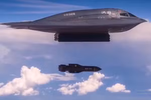 Mỹ nghi binh ở Thái Bình Dương, điều B-2 vượt Đại Tây Dương không kích Iran