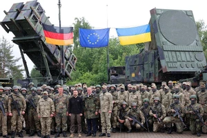 Đức không cấp Patriot, dọa đòi Ukraine 70 tỷ euro
