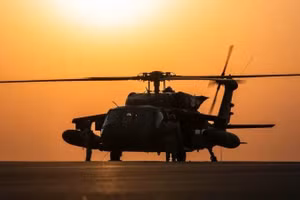 UAV tung hoành trong căn cứ Mỹ, diệt radar Sentinel và Blackhawk