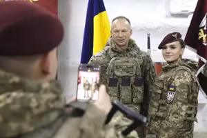 Lãnh đạo nói không, Quân đội Ukraine dứt khoát đòi ngừng bắn