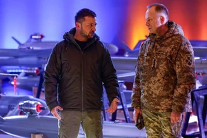 Ông Zelensky sốc khi nghe tướng Syrskyi thông báo chiến sự