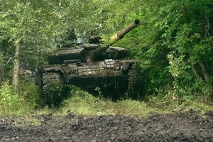 Thành công lớn ở Donetsk với chiến thuật không thiết giáp