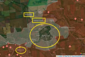 Myrnohrad như lỗ thủng nho nhỏ trên mặt ao bèo