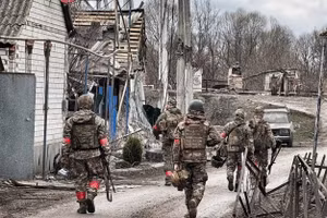 Chuyên gia Mỹ: Nga sẽ tấn công khu vực Donbass ngay khi 'mặt đất vừa khô ráo'