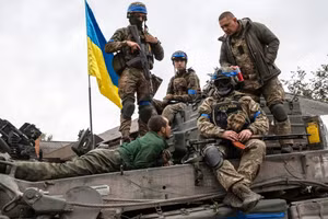 Mỹ khẳng định Kiev sẽ sớm phải cầu xin giúp đỡ