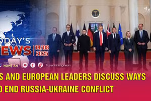 Châu Âu chơi con bài 2 mặt với Mỹ và Nga