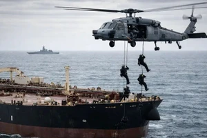 Mỹ bắt tàu dầu, Nga sẽ bắt tàu chở vũ khí cho Ukraine?