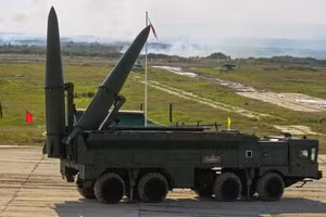 Vì sao không thể dùng vũ khí hạt nhân chiến thuật ở SVO?