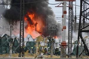 Nga tàn phá 53% hệ thống chuyển tải điện Ukraine