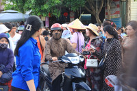 Phụ huynh, thí sinh rạng rỡ kết thúc ngày thi cuối cùng
