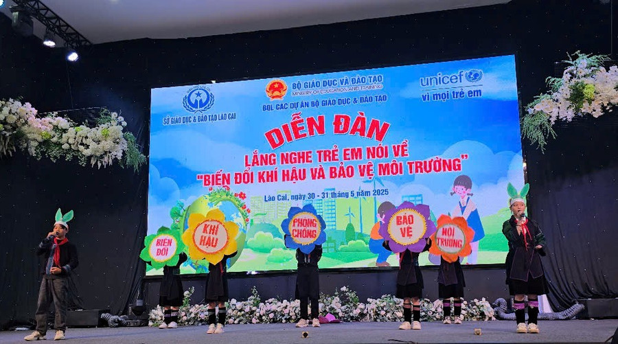Học sinh thị xã Sa Pa tham gia Diễn đàn. gen-n-lao-cai-4.jpg