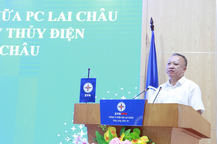 Ông Vũ Anh Phương - Phó Tổng Giám đốc Tổng Công ty Điện lực miền Bắc phát biểu tại Hội nghị. dien-luc-lc-4.jpg