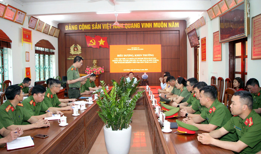 Công an tỉnh Lai Châu tổ chức biểu dương, khen thưởng lực lượng phá chuyên án 425L.