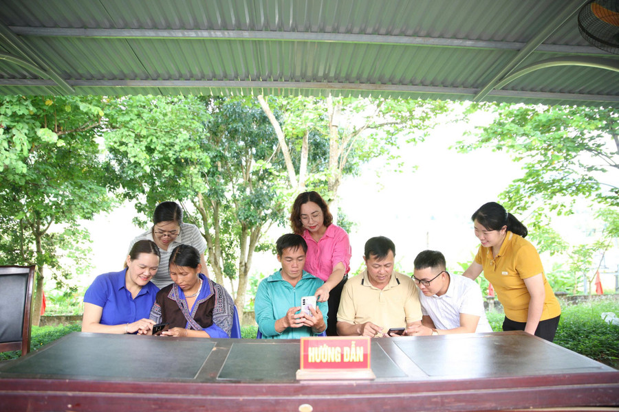 Công tác "Bình dân học vụ số" được xã Mường Kim chú trọng.