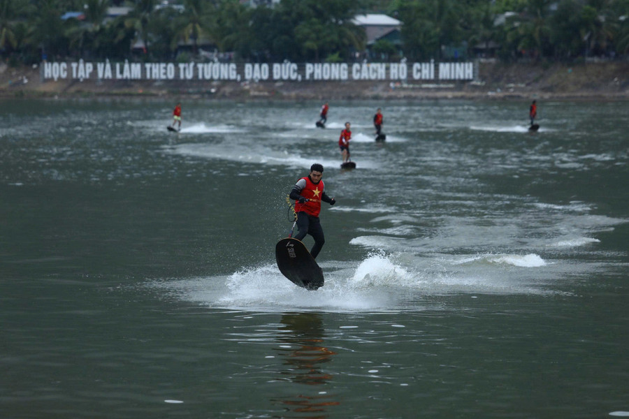 Nhiều hoạt động thể thao sông nước, du lịch lòng hồ sẽ được tổ chức. muong-lay-6.jpg