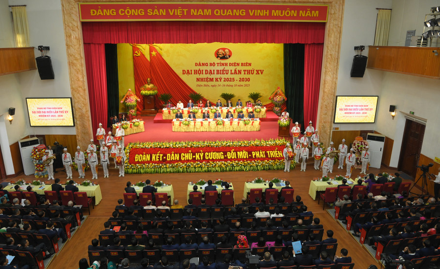 Đại hội đại biểu Đảng bộ tỉnh Điện Biên lần thứ XV với phương châm: "Đoàn kết - dân chủ - kỷ cương - đổi mới - phát triển". db-4.jpg
