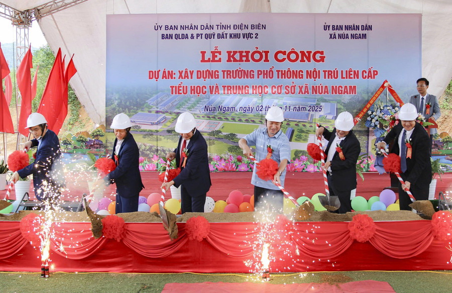 Nghi thức khởi công Trường PTNT liên cấp Tiểu học và THCS xã Núa Ngam.