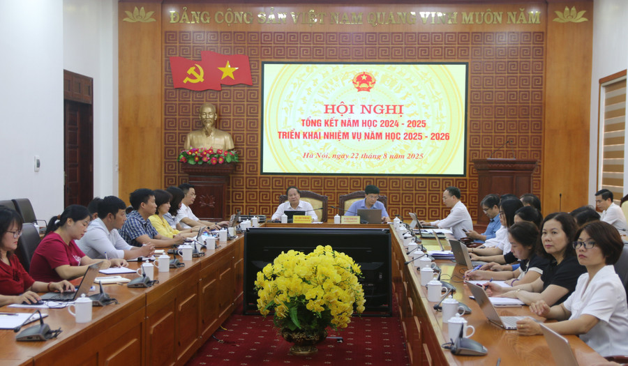 Các đại biểu tham dự tại điểm cầu tỉnh Lai Châu. lai-chau.jpg