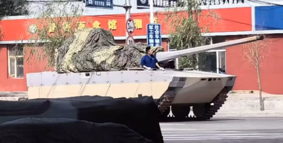 Nguyên mẫu xe tăng bí ẩn xuất hiện tại Trung Quốc