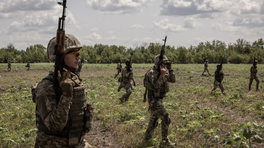 Lực lượng vũ trang Ukraine đang tích cực động viên quân dự bị để thành lập các lữ đoàn mới.