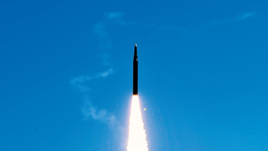 Tên lửa đạn đạo của Trung Quốc đủ sức gây ra nguy cơ lớn với các căn cứ Không quân và Hải quân Mỹ.