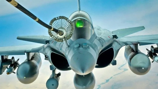 Đặc tính tàng hình của Rafale F4 sánh ngang Su-57