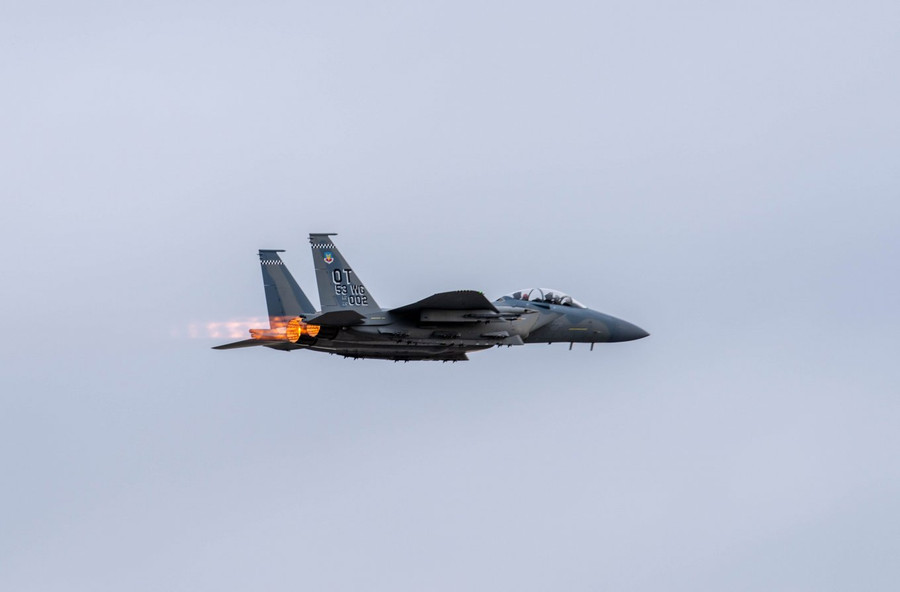 Tiêm kích đa năng hạng nặng F-15EX Eagle II của Không quân Mỹ. Tiêm kích đa năng hạng nặng F-15EX Eagle II của Không quân Mỹ.