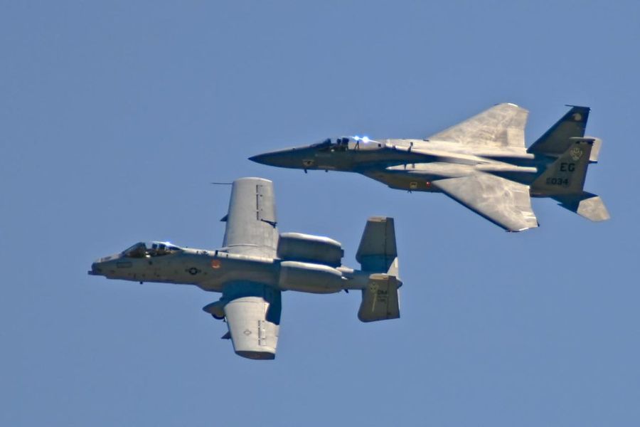 Không quân Mỹ loại biên A-10 và F-15 đời đầu, tín hiệu tốt cho Kiev?