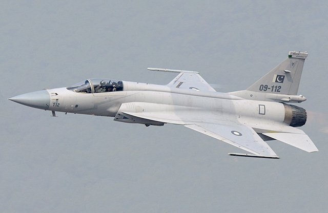 Tiêm kích JF-17 Thunder (FC-1 Fierce Dragon) đang nằm trong tầm ngắm của Thổ Nhĩ Kỳ.