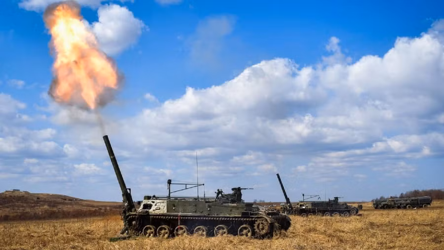 Cối tự hành 2S4 Tyulpan cỡ nòng 240 mm của Quân đội Nga.