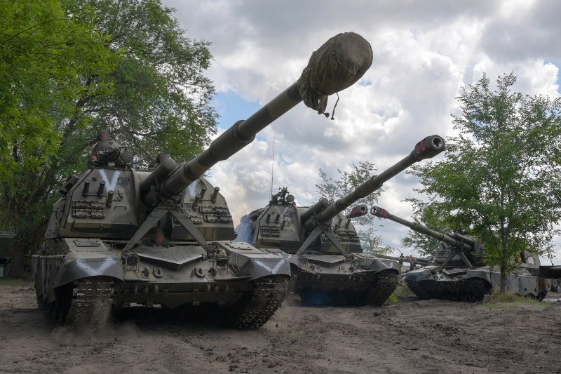 Nga nuôi tham vọng mở rộng đáng kể quy mô lực lượng vũ trang. Nga nuôi tham vọng mở rộng đáng kể quy mô lực lượng vũ trang.