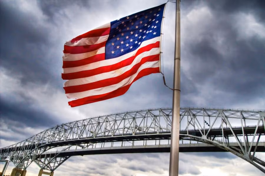 Vai trò lãnh đạo toàn cầu của Mỹ đang suy yếu nghiêm trọng