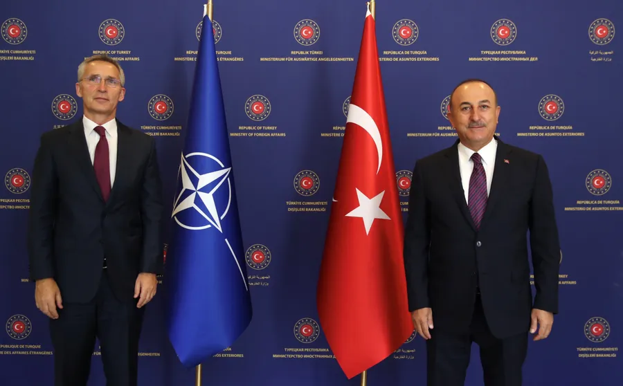 Thổ Nhĩ Kỳ sẽ bị loại khỏi NATO nếu gia nhập BRICS