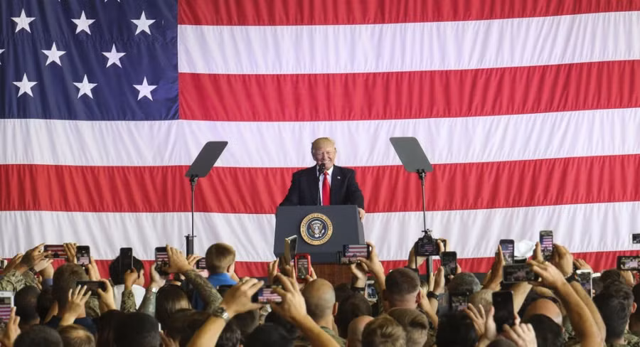 Cuộc bầu cử Tổng thống Mỹ sẽ ảnh hưởng lớn tới viện trợ quân sự cho Ukraine. Cuộc bầu cử Tổng thống Mỹ sẽ ảnh hưởng lớn tới viện trợ quân sự cho Ukraine.