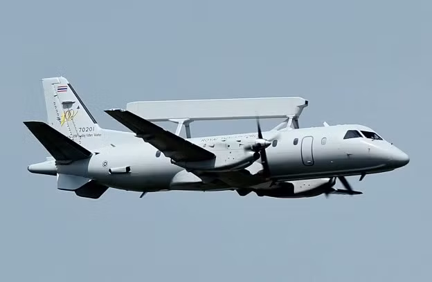 Nga phải xây dựng sẵn kế hoạch tác chiến khi máy bay Saab 340 AEW hoạt động trên bầu trời Ukraine. Nga phải xây dựng sẵn kế hoạch tác chiến khi máy bay Saab 340 AEW hoạt động trên bầu trời Ukraine.