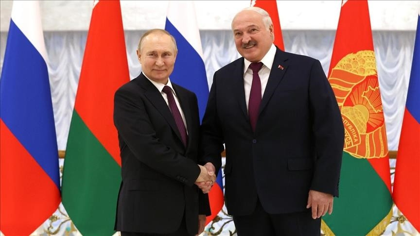 Nga và Belarus chưa tiến tới sử dụng đồng tiền chung trong tương lai gần. Nga và Belarus chưa tiến tới sử dụng đồng tiền chung trong tương lai gần.