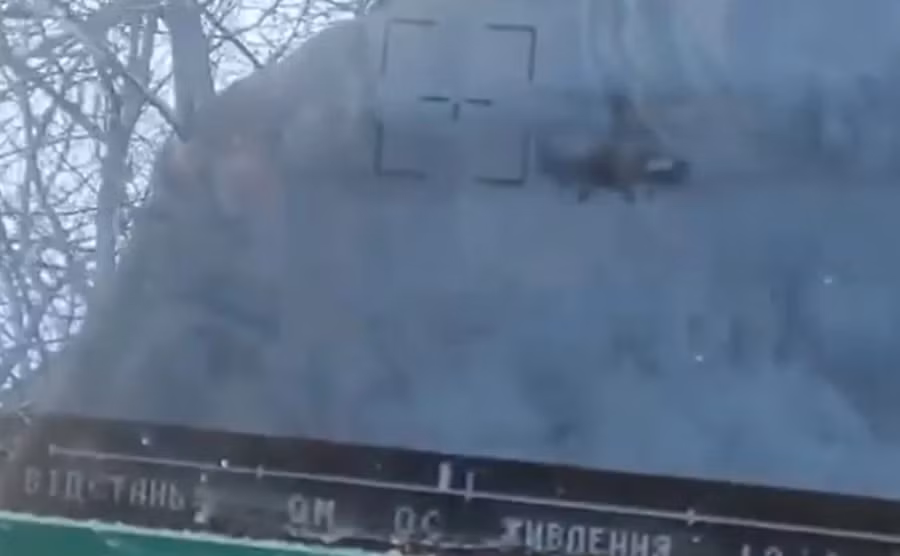 Trực thăng tấn công Ka-52 của Nga bị tên lửa chống tăng Stugna-P Ukraine bắn hạ.