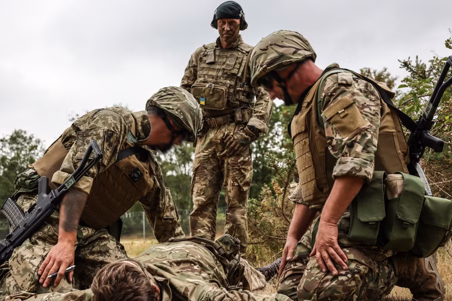 Quân đội Ukraine đang rơi vào thế bị động trên chiến trường.