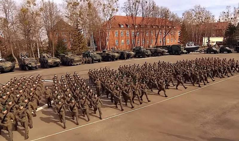 Quân đội Ba Lan đang được tăng cường tới biên giới Belarus.